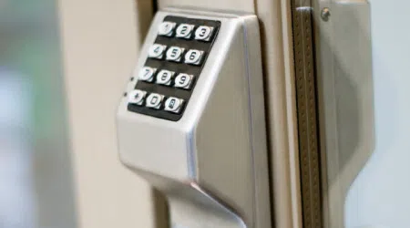 Dayton Advantage Locksmith Dayton, OH 937-675-4014 - hm-com-01